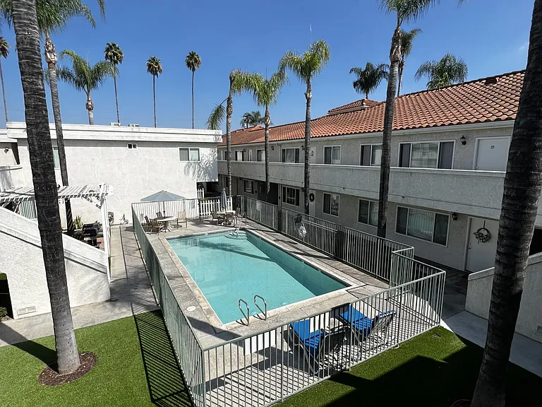 Norwalk Terrace Apartments — Photo 12