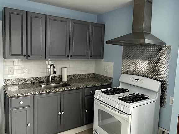 2nd image of 516 W Lycoming St