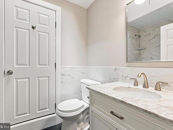 5th image of 1743 W Colonial St