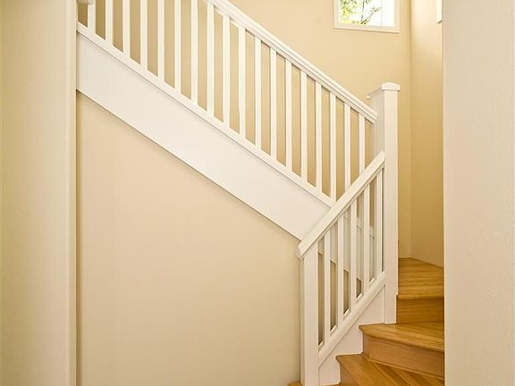 4th image of 114 Eldridge Ave