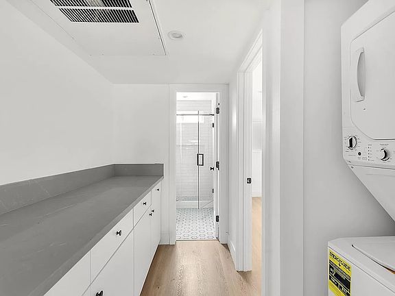 5th image of 5746 Virginia Ave APT 4
