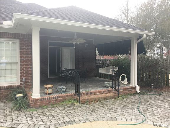 2nd image of 1724 River Ro Dr