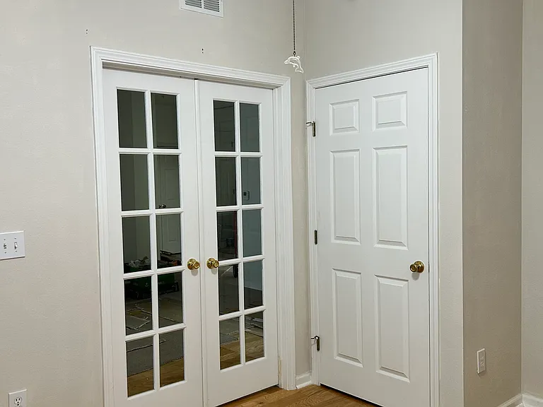 7801 Point Meadows Dr — Photo 12