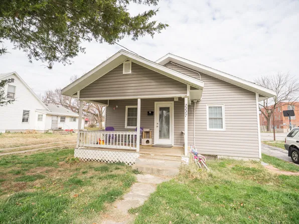 2227 W Walnut Street, Springfield, MO 65806
