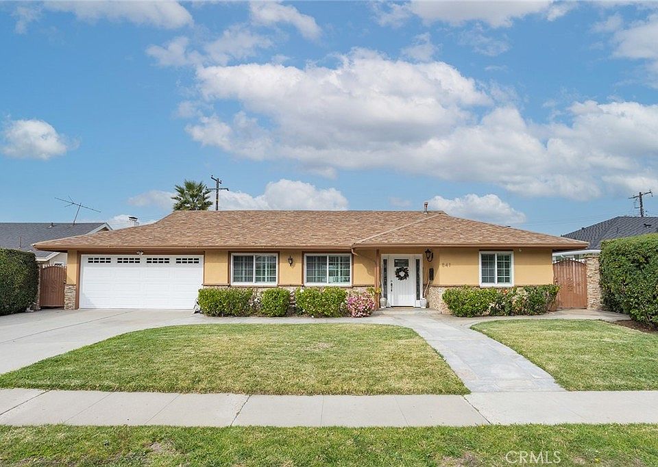 1st image of 841 Rolling Hills Dr