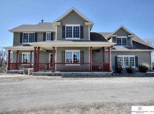 7882 S 216th St, Gretna, NE 68028