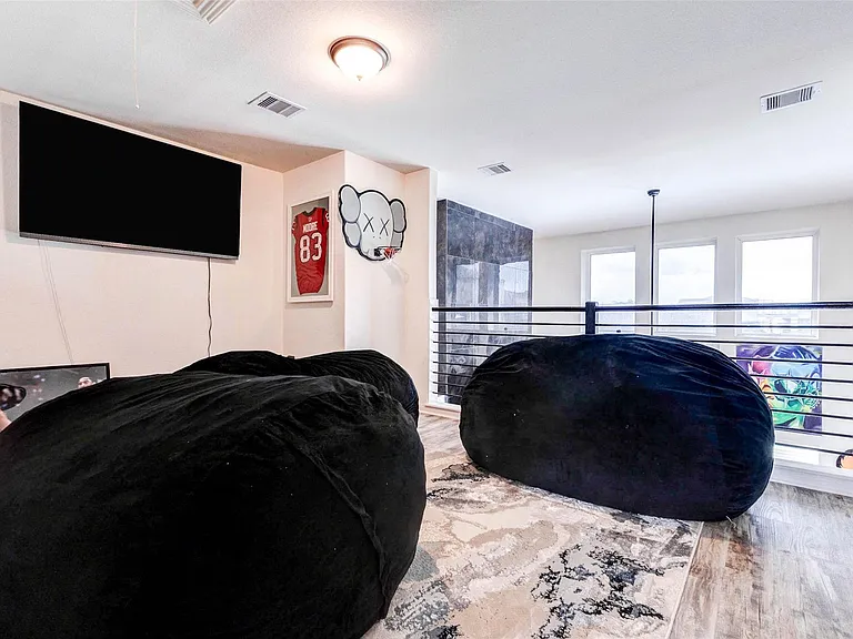22127 Roxanne Field Ln — Photo 22