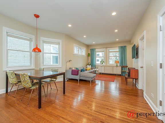Kitchen / Living Room