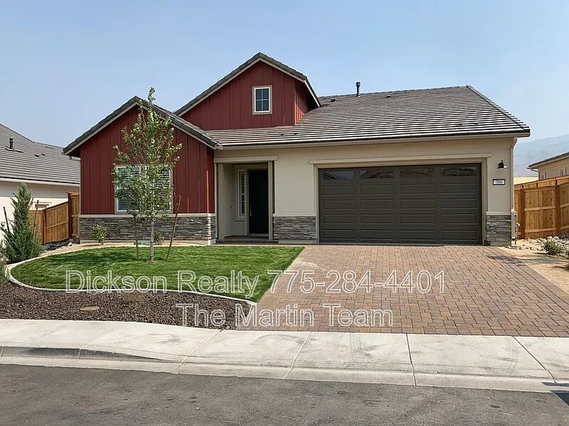 306 Commodore Dr