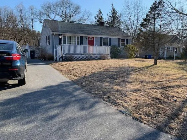 27 Jude Ln, Mansfield, CT 06250