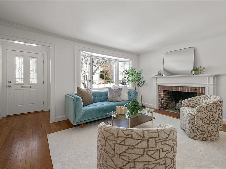 48 Miller Rd — Photo 3