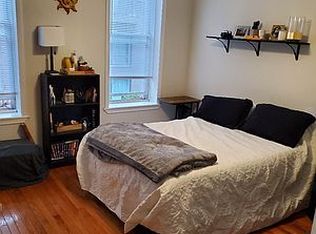 34 Garnet St #2R, Brooklyn, NY 11231