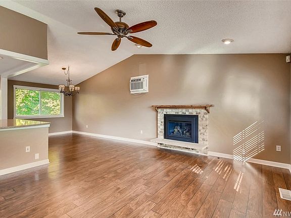 4th image of 10210 NE 143rd Pl