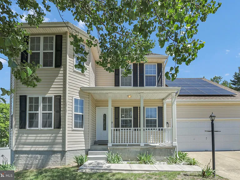 10886 Moore St — Photo 1