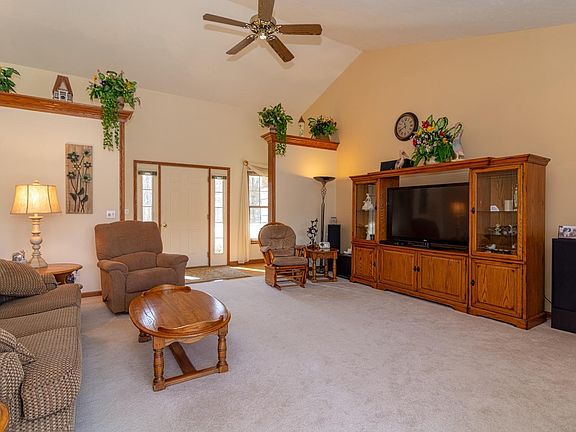 4th image of 1551 Echo Valley Dr