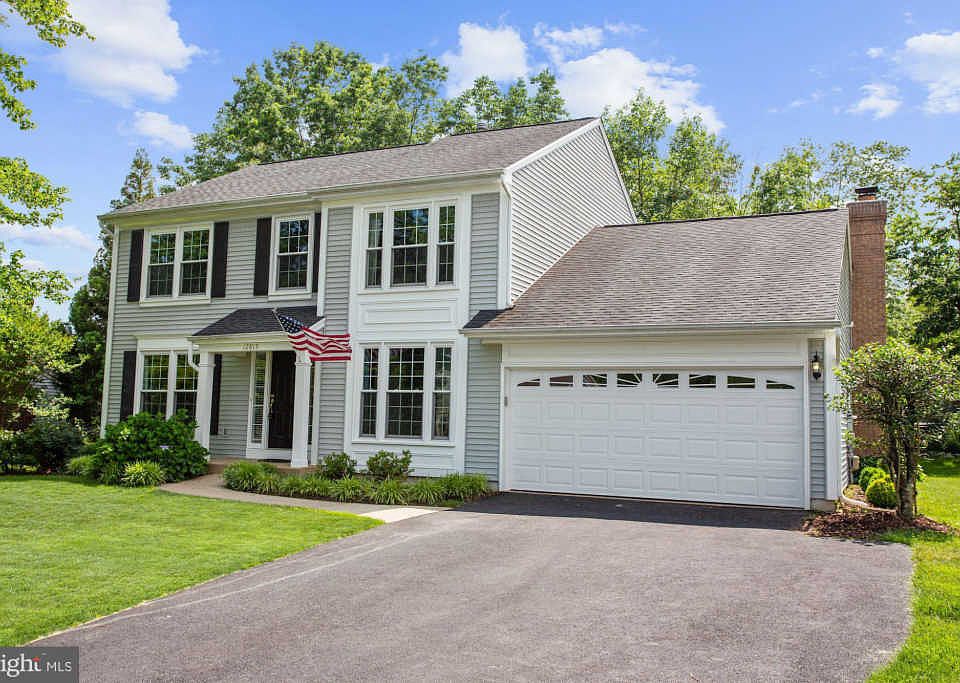 1st image of 12815 Ashton Oaks Dr