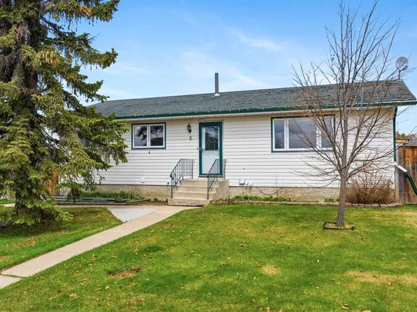 8 S Isbister Ave, Swan Hills, AB T0G 2C0