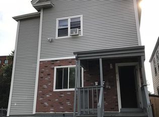 213 Washington St, Lynn, MA 01902