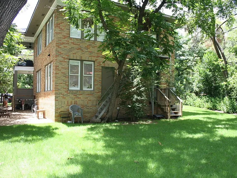 3109 Wheeler St #B — Photo 13