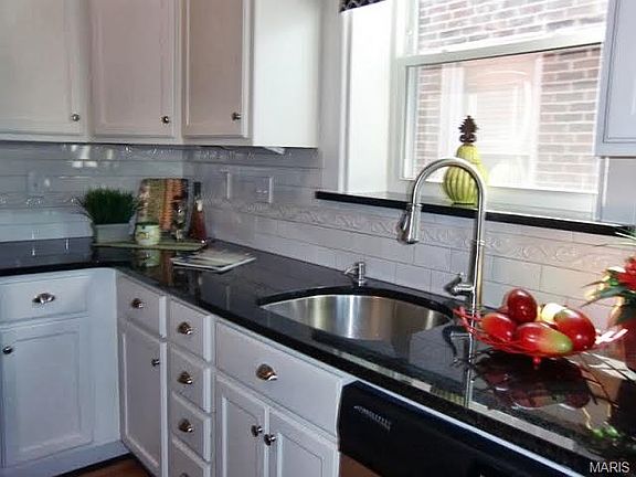 4th image of 3805 Childress Ave