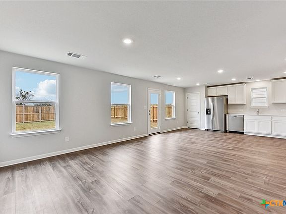 4th image of 1117 Wild Leaf Way