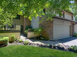 125 Country Club Drive, Jericho, NY 11753