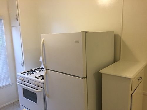 5th image of 112 N Normandie Ave APT 3