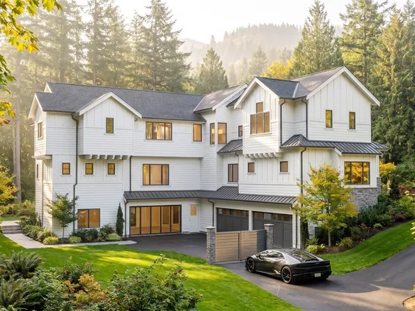 418 111th Avenue SE, Bellevue, WA 98004