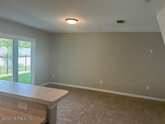 4028 Pine Hill Point — Photo 6