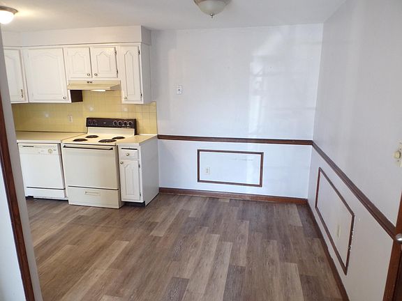5th image of 5045 Berg Rd #C-1