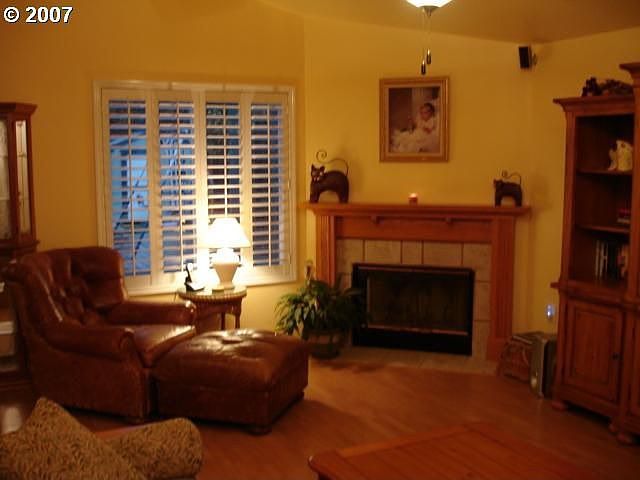 2nd image of 10017 NE 19th St