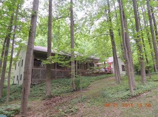 51 Hardt Hill Rd, Bechtelsville, PA 19505