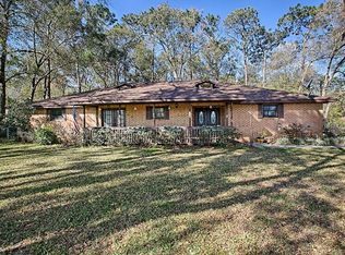 26052 Pine Valley Dr, Mount Plymouth, FL 32776