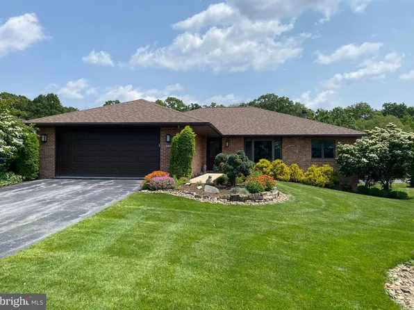 235 Horizon Dr, State College, PA 16801