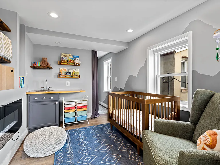 108 S Washington St — Photo 38