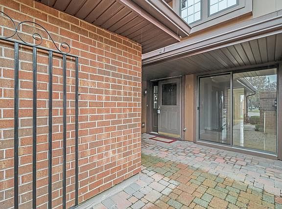 2nd image of 971 Brown Deer Dr