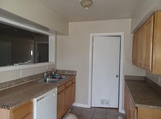 24715 Lathrup Blvd, Southfield, MI 48075