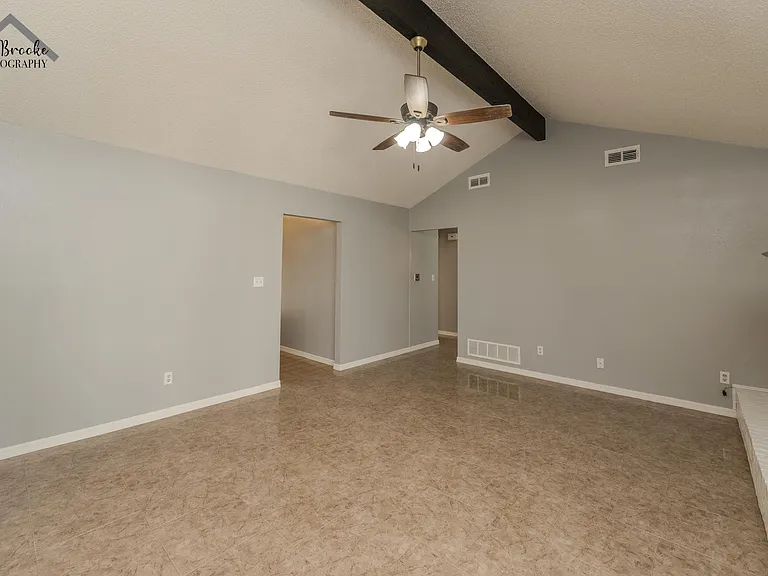 4611 Misty Valley E — Photo 8