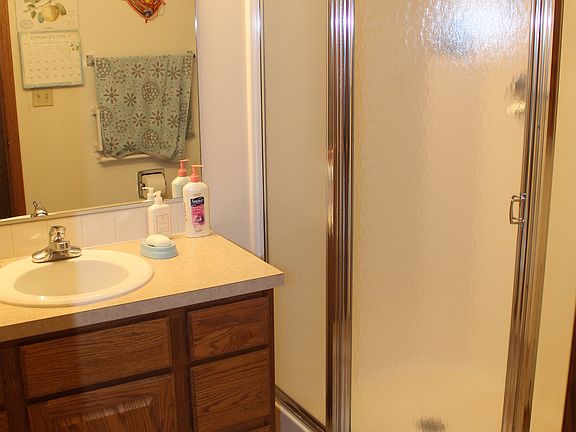 3rd image of 6517 Darlington Ct