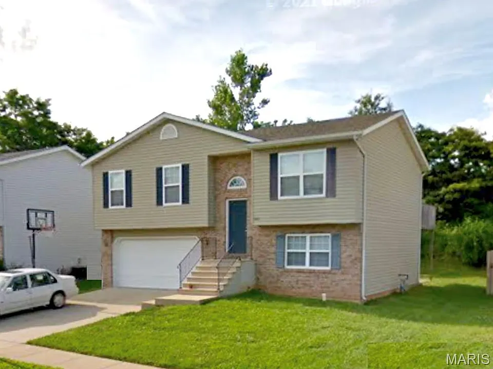 363 Sweetwater Ln