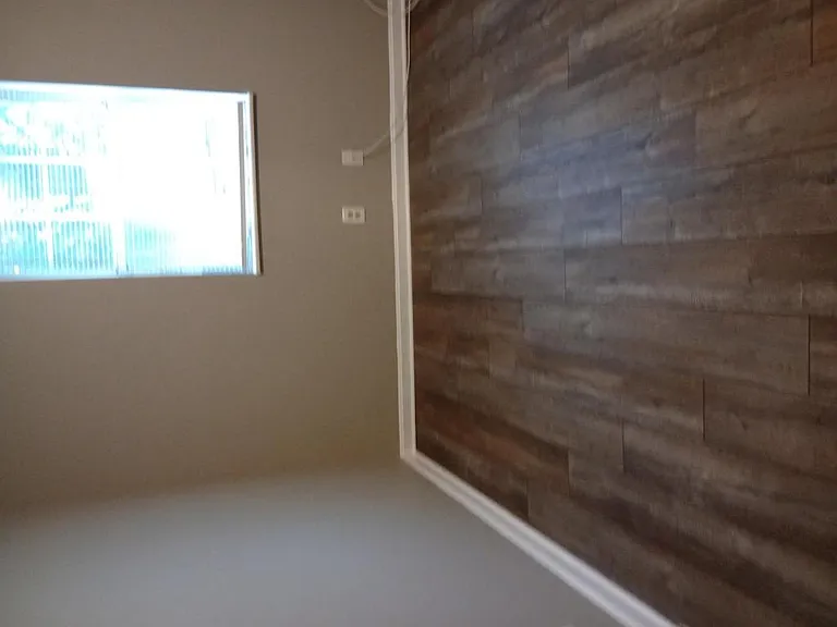 2345 Green River Rd — Photo 6