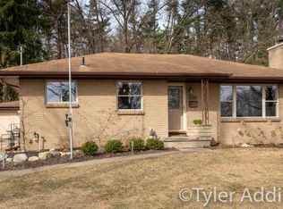 1505 Kenan Ave NW, Grand Rapids, MI 49504