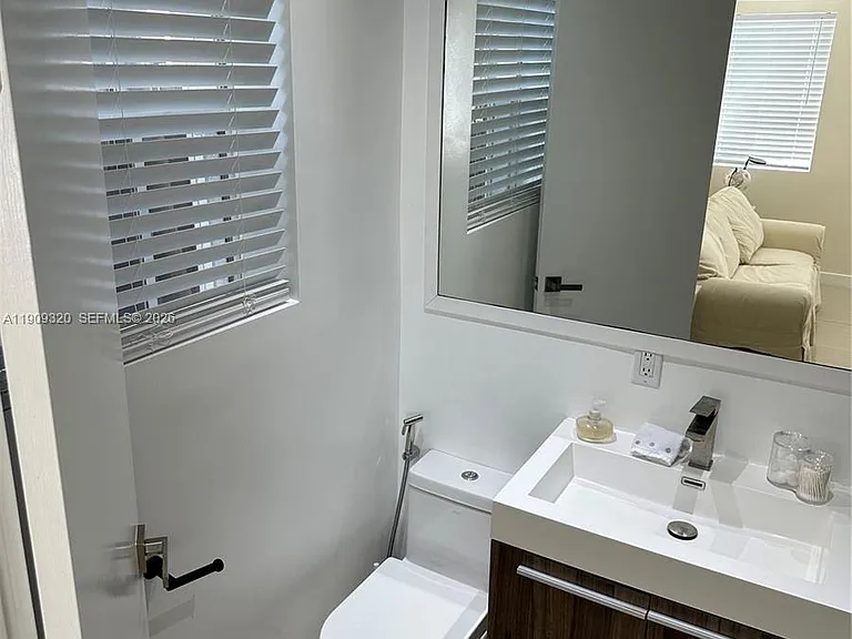 9464 Abbott Ave — Photo 32