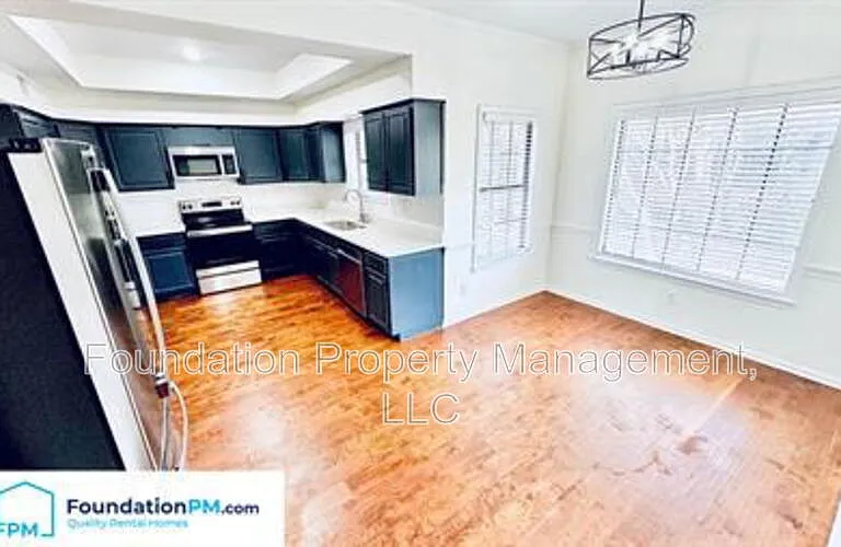 8712 Carrollwood Ln — Photo 4