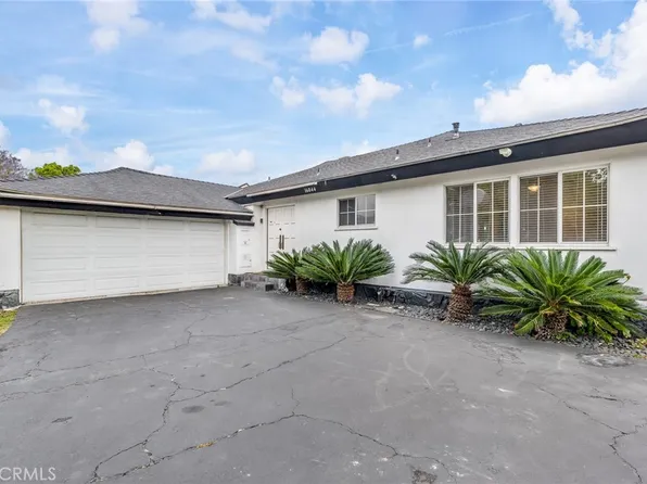 16044 Knapp St, North Hills, CA 91343