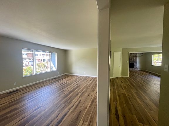 Living room/kitchen dining room