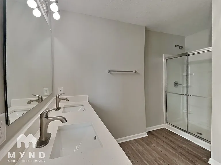 2895 Beethoven Ave — Photo 11