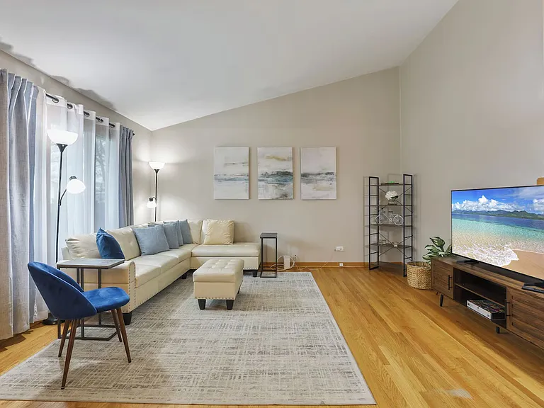 105 N Prindle Ave — Photo 6