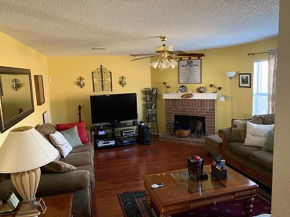 3rd image of 3539 Red Mine Ln