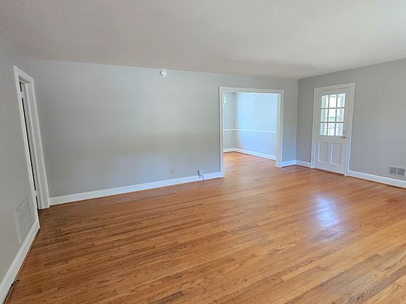 2nd image of 3428 Wade Ave